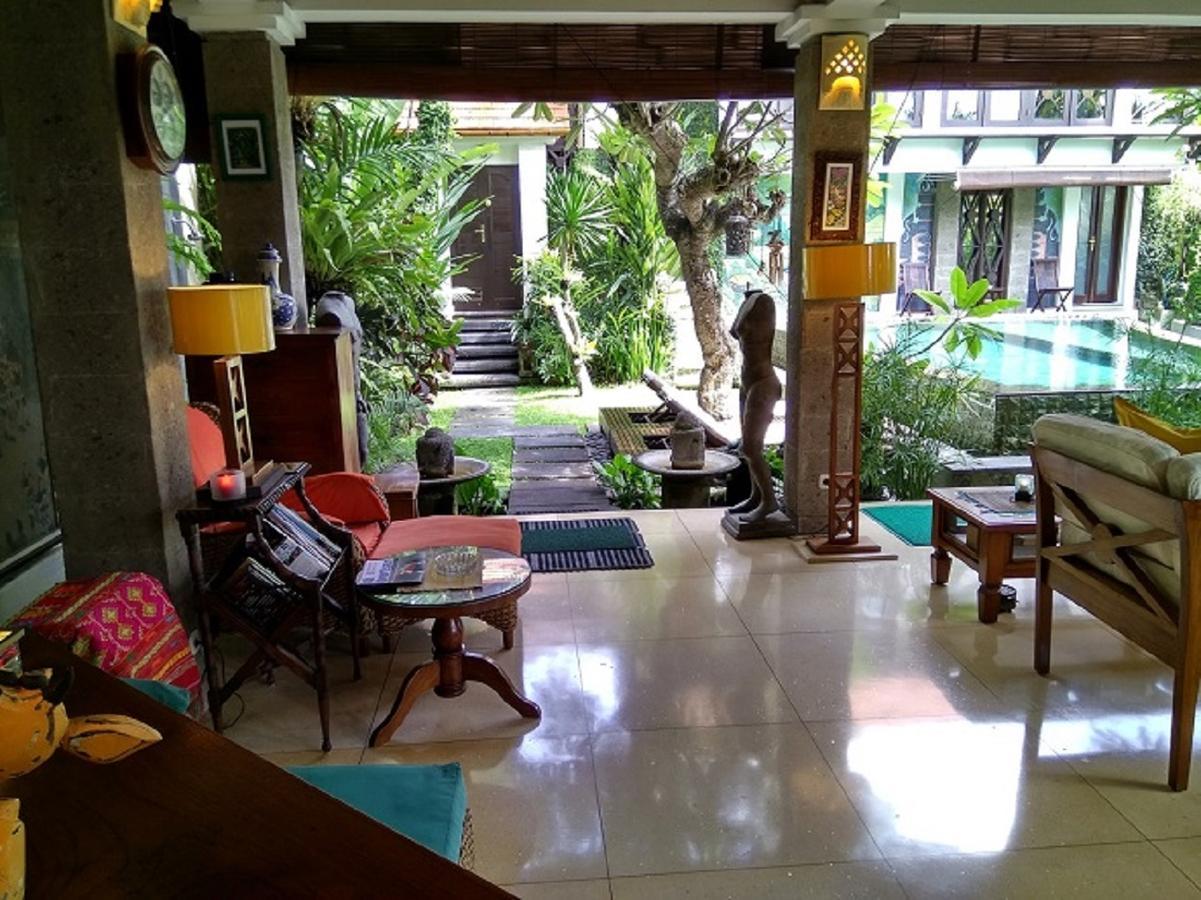 Umah Watu Villas Seminyak Buitenkant foto