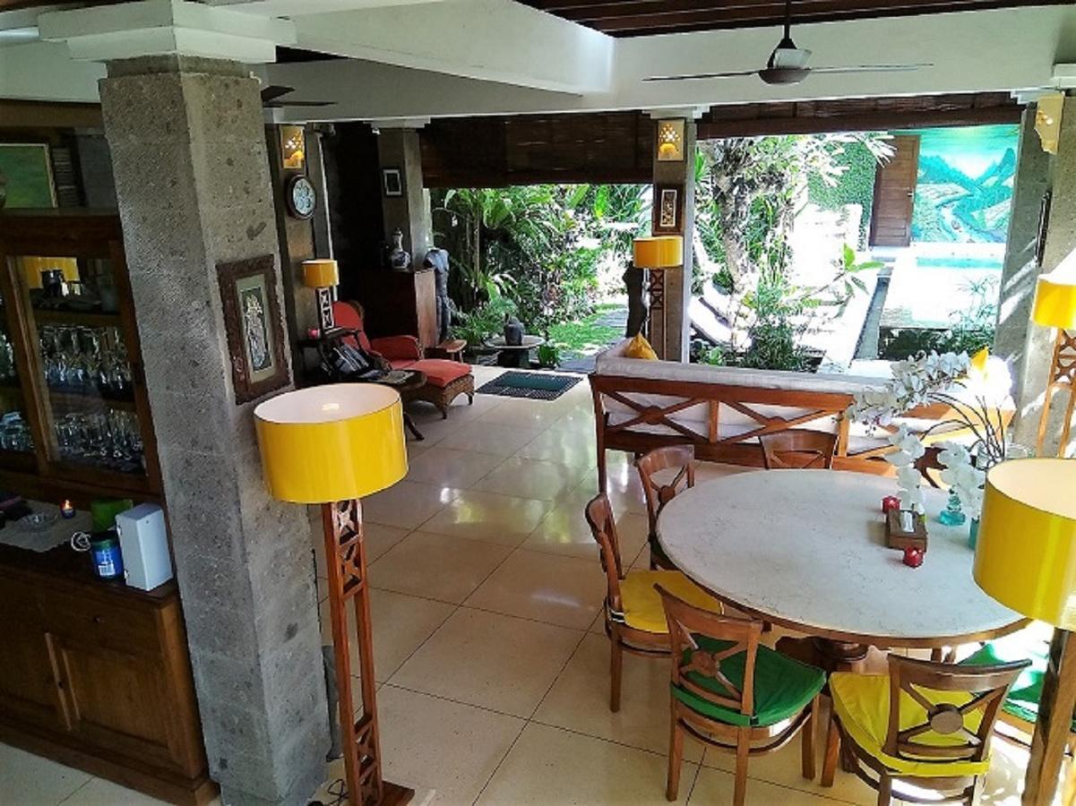 Umah Watu Villas Seminyak Buitenkant foto