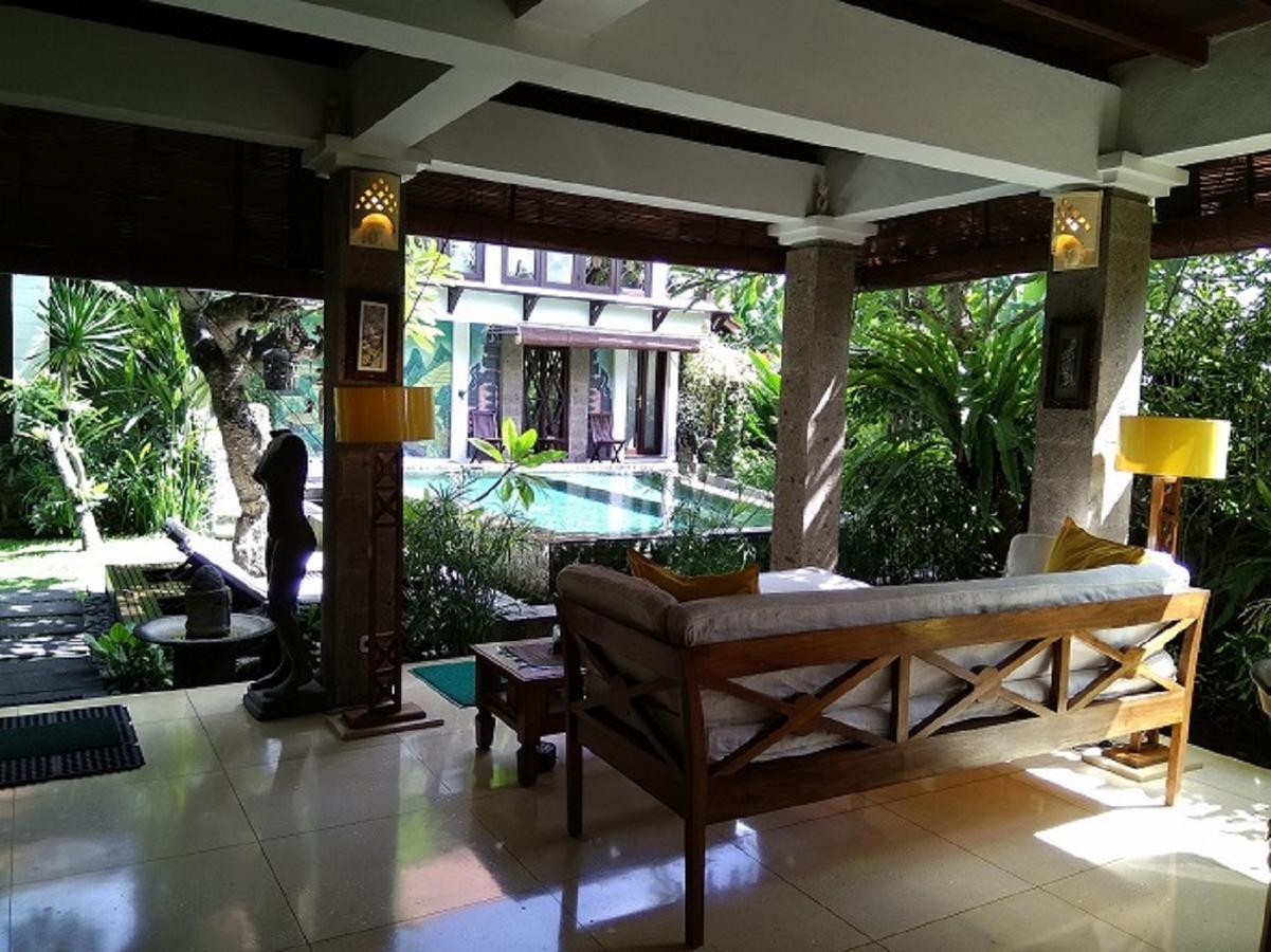 Umah Watu Villas Seminyak Buitenkant foto
