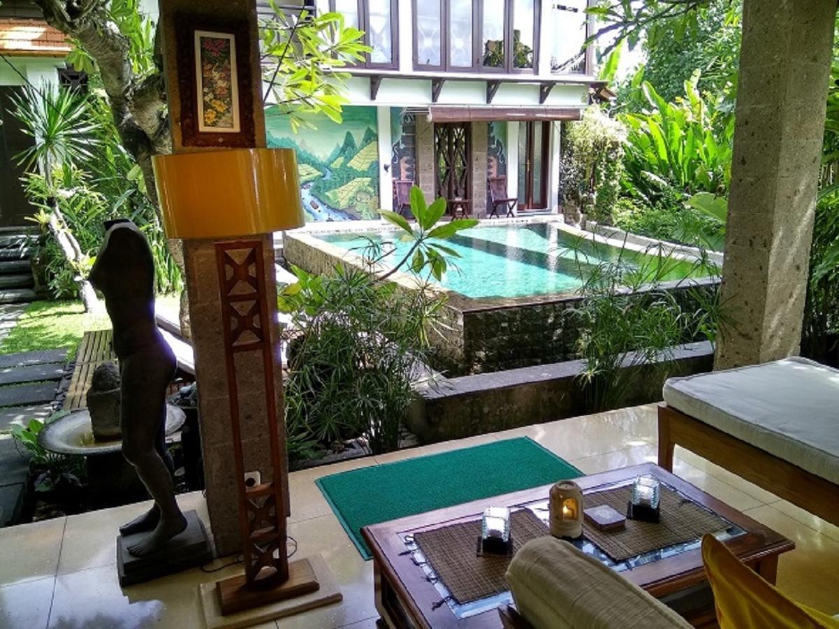 Umah Watu Villas Seminyak Buitenkant foto
