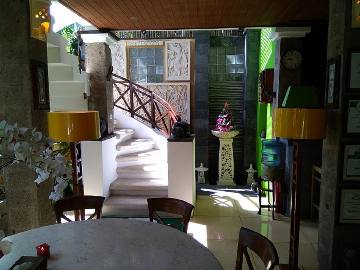 Umah Watu Villas Seminyak Buitenkant foto