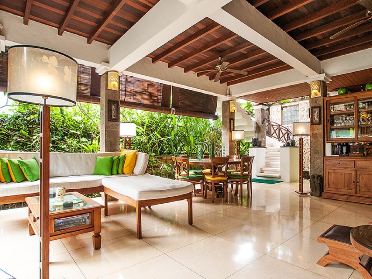 Umah Watu Villas Seminyak Buitenkant foto