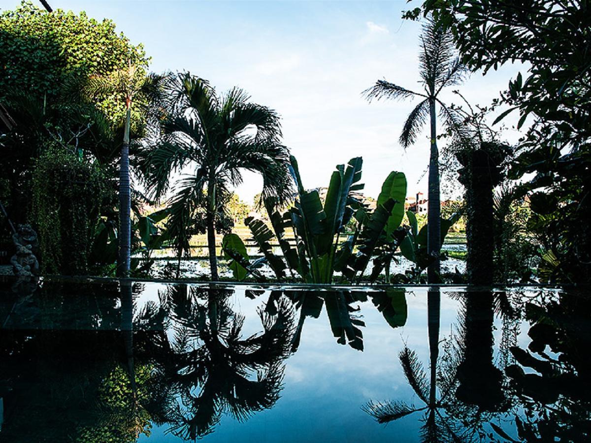 Umah Watu Villas Seminyak Buitenkant foto