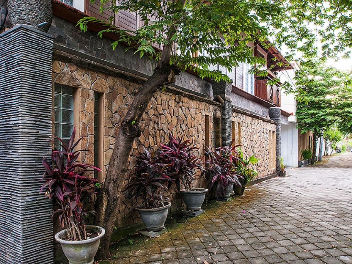 Umah Watu Villas Seminyak Buitenkant foto